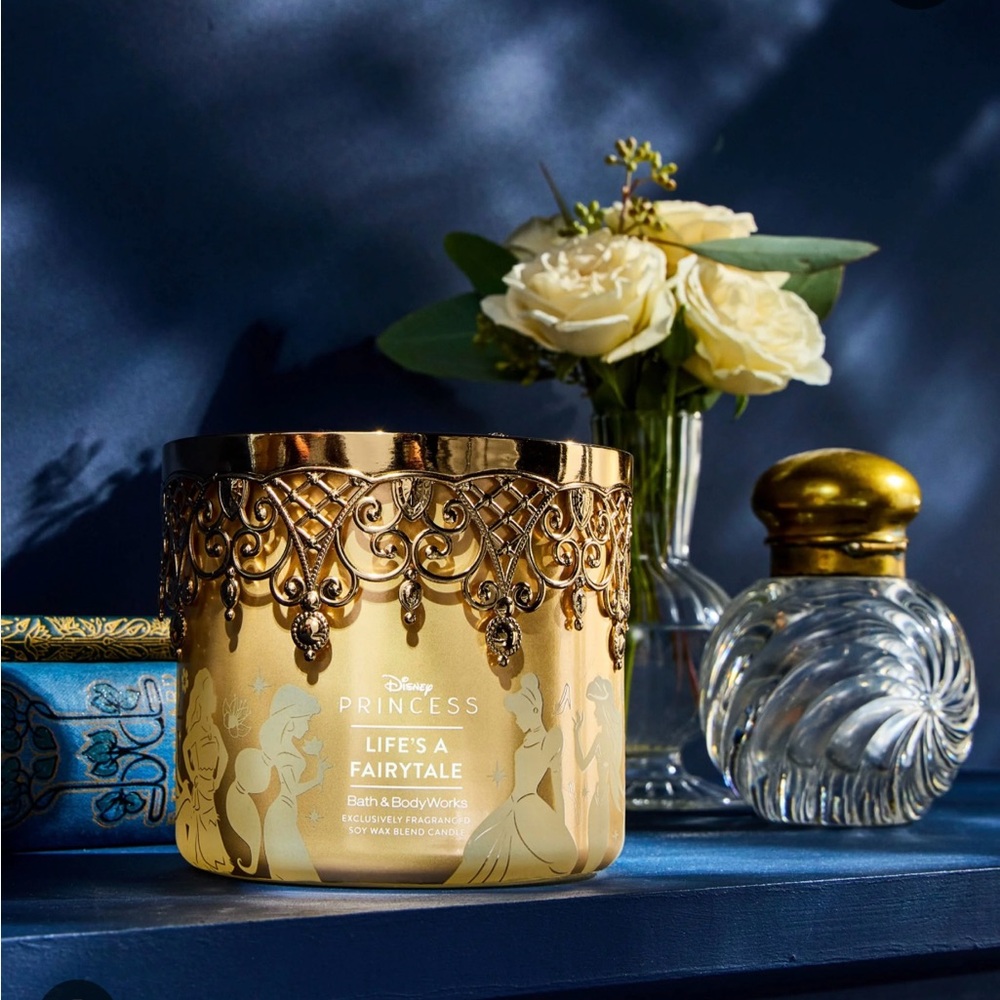 🆕 Disney Princess Life’s A Fairytale Candle by Bath & Body Works